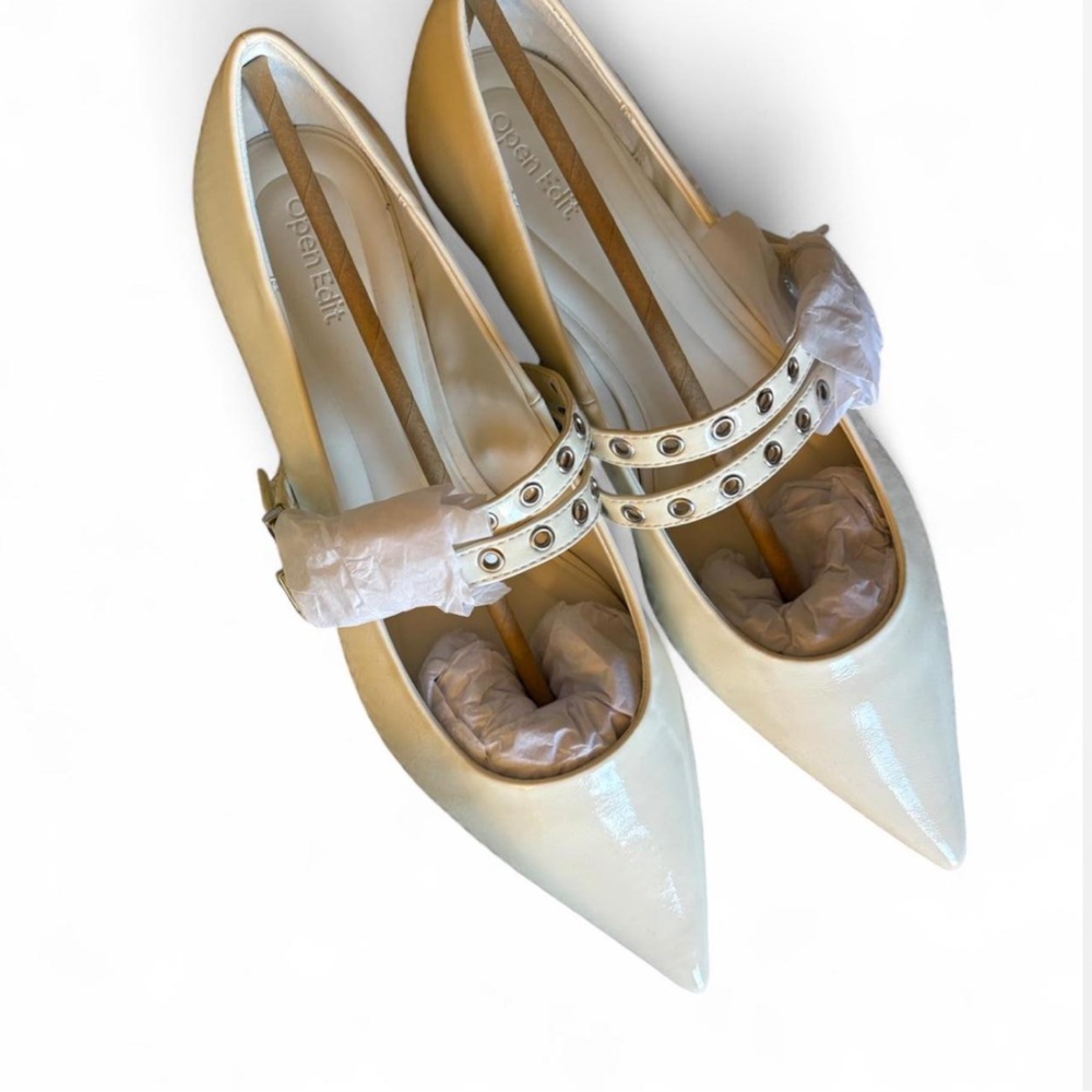BRAND NEW Open Edit White Patent Flats